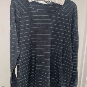 Lululemon Athletica Gray Long Sleeve Tee